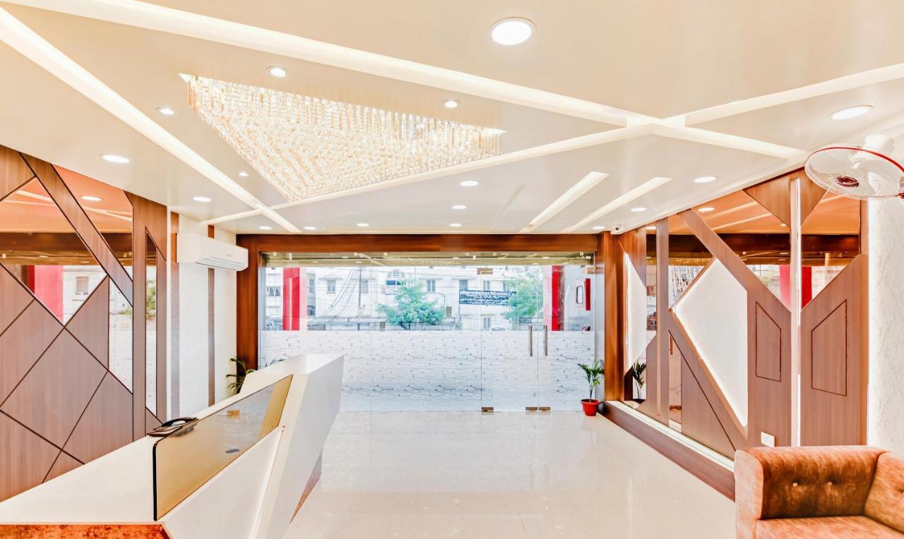 Hotel Treebo Resto- Near Lucknow Railway Station Extérieur photo