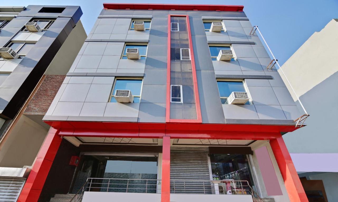Hotel Treebo Resto- Near Lucknow Railway Station Extérieur photo